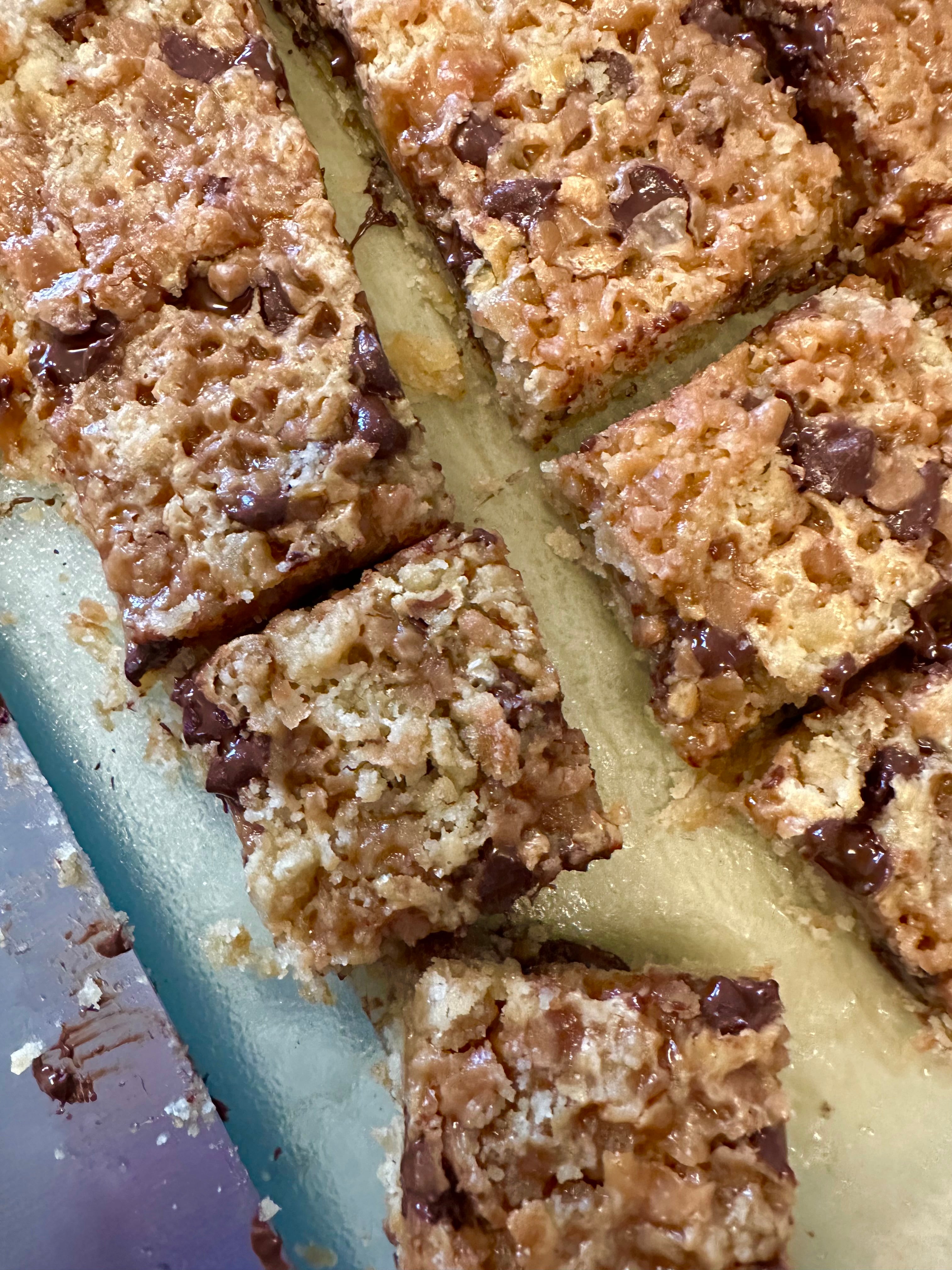 Sweet Tooth's Dream: Toffee Chocolate Chip Cookie Bars Recipe - A Matc ...