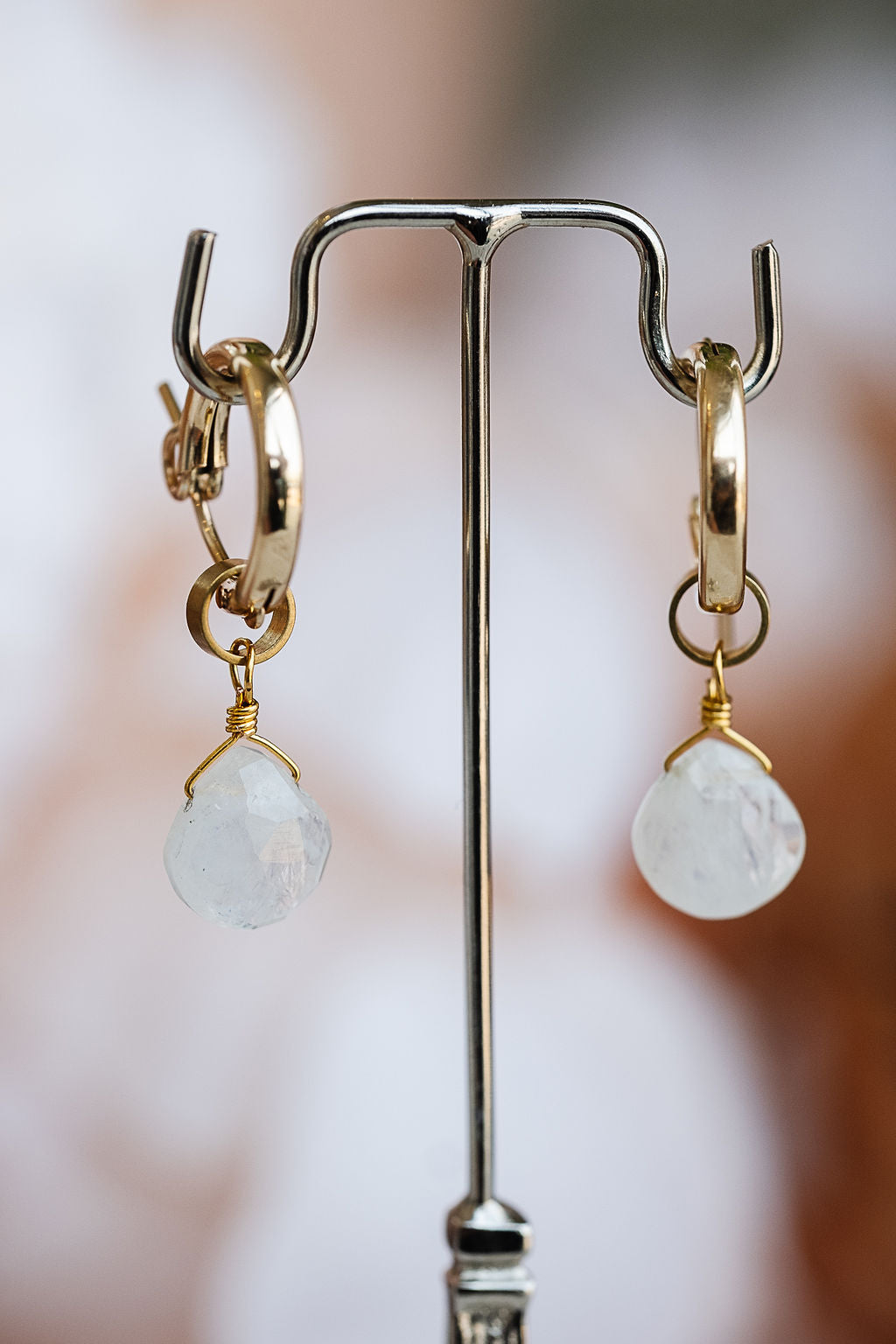 Hailey Gerrits Drake Earring 13mm Moonstone 24E04MNSM