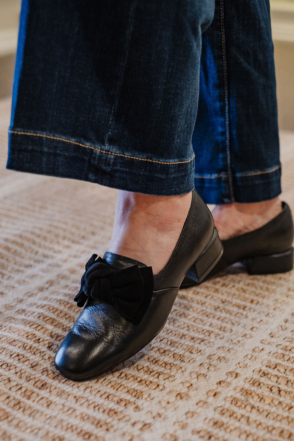 Django & Juliette Varva Black