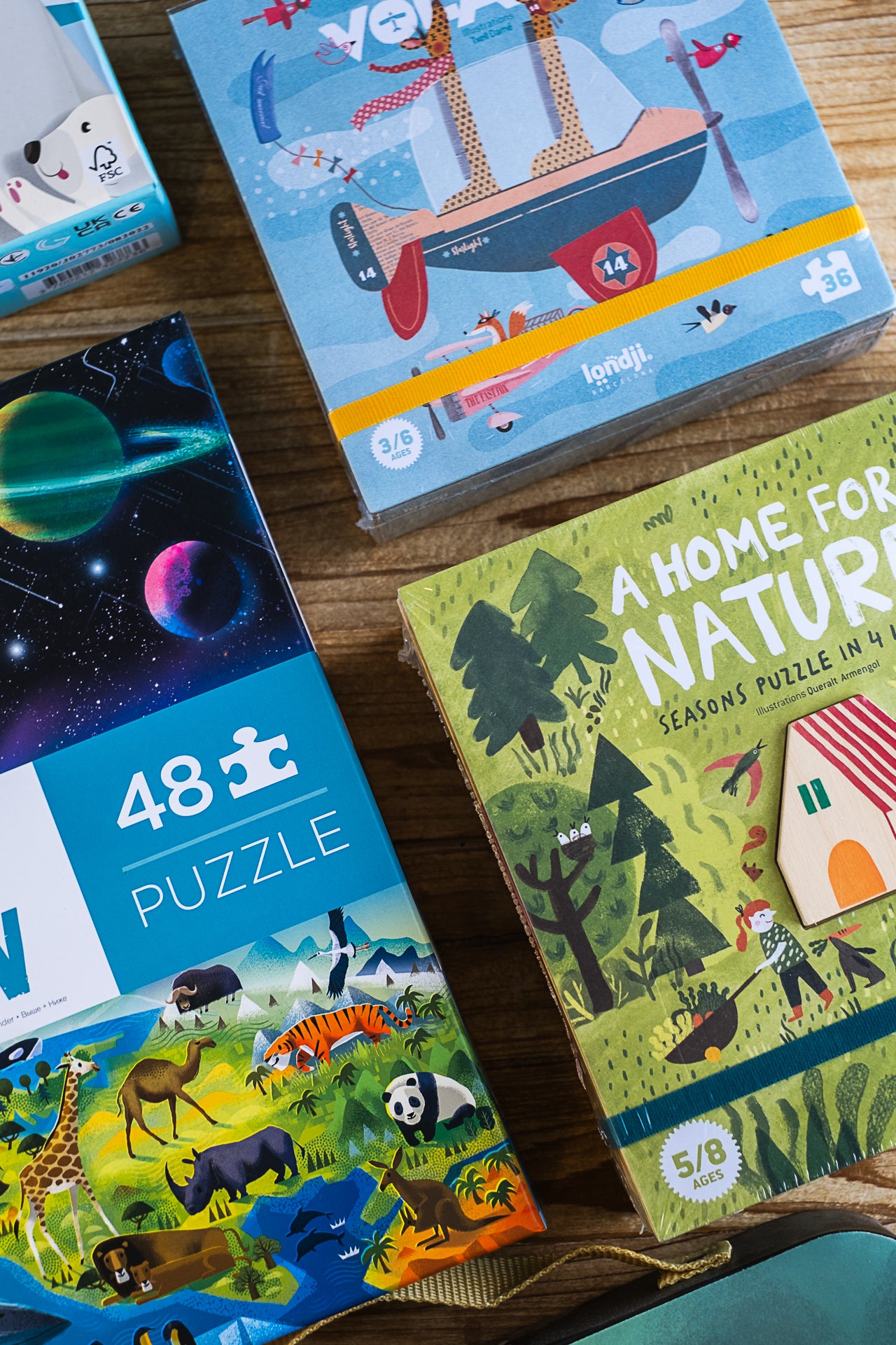 picture of jewelry box with pearl necklace, geodes boxes and bracelets.