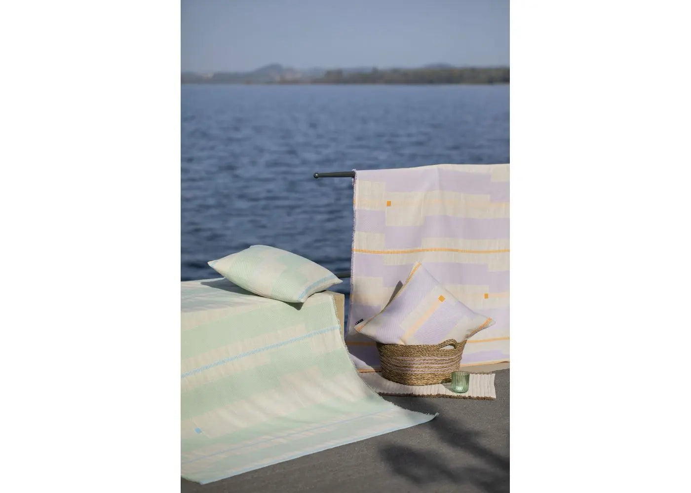 David Fussenegger Lino Blanket  DF122851K2  Light Green