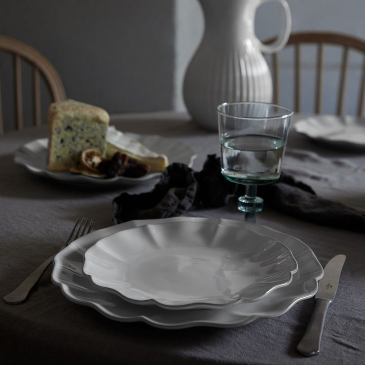 Costa Nova Rosa Plates - White
