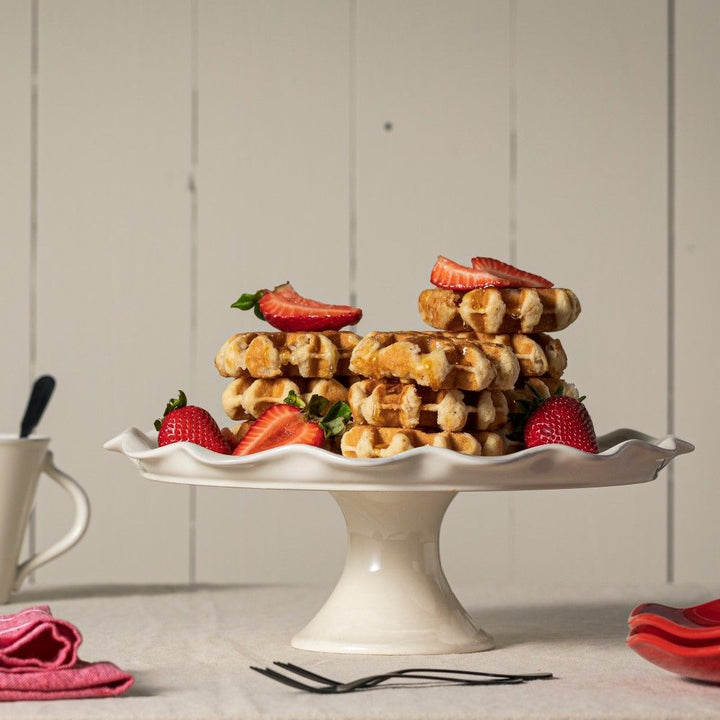 Casafina Cook & Host White Fluted Cake Stand*