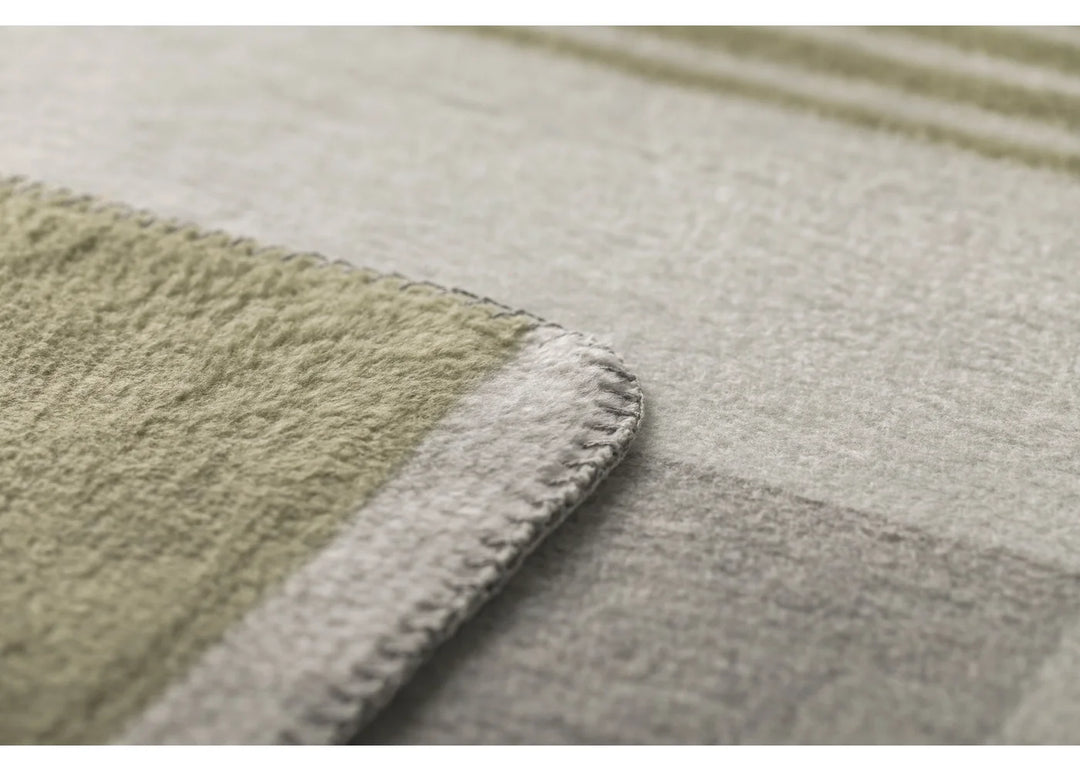 David Fussennegger Savona Throw - Mikado Linden
