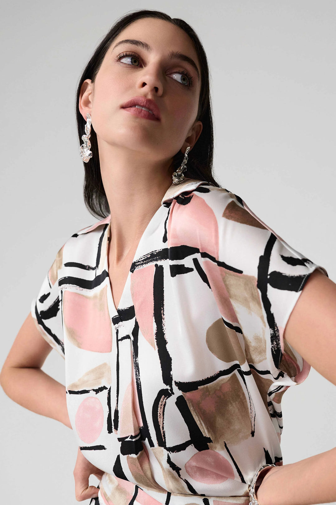 Joseph Ribkoff Boxy Top with V-Neck  261308  Vanilla/Multi