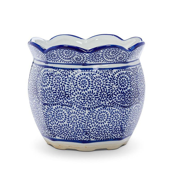 Abbott Scallop Edge Planter