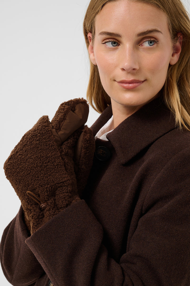 Part Two Saisa Mitt  30309776  Downtown Brown
