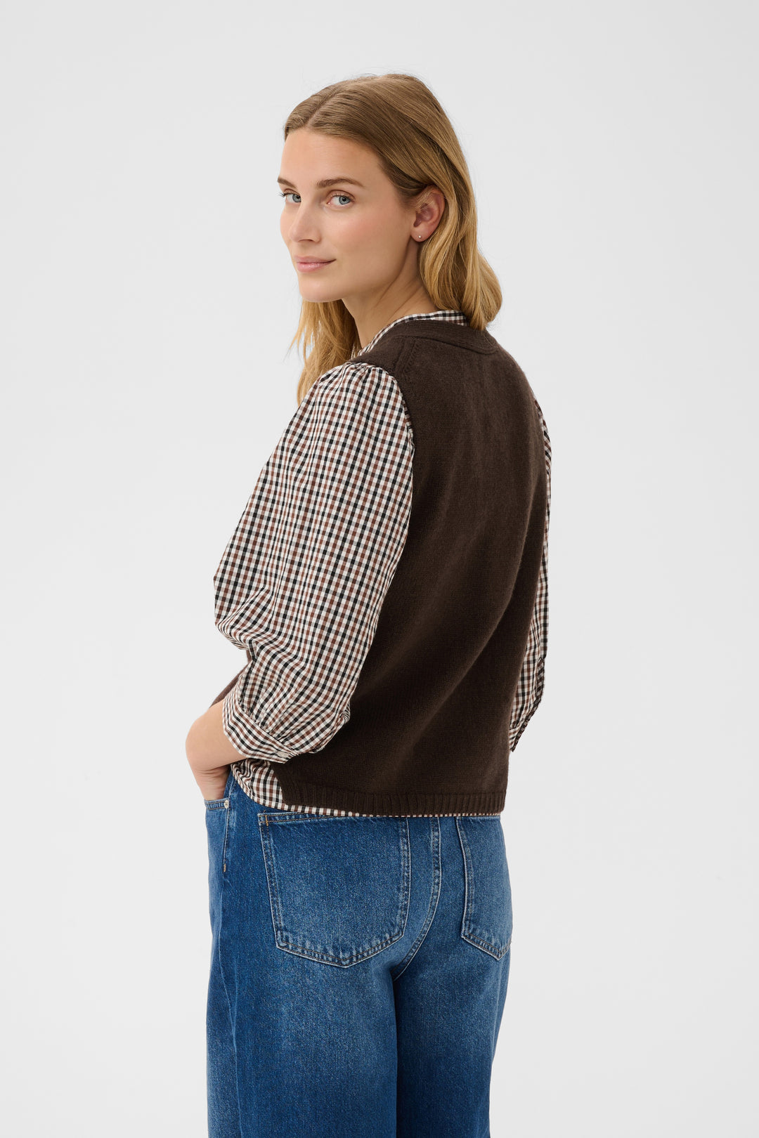 Part Two Sylva Vest 30310052 Mole