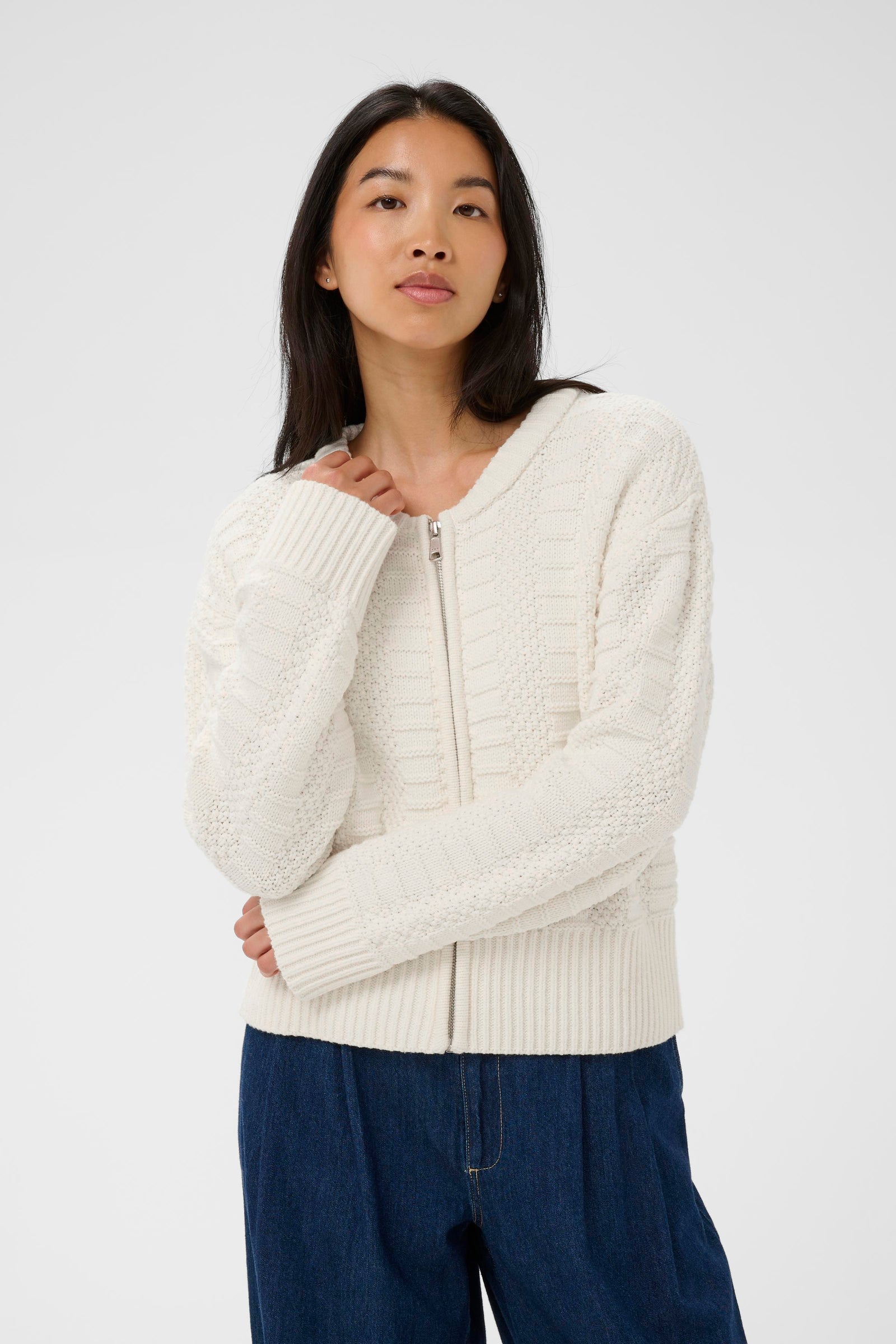 Part Two Aniela Cardigan  30310397  Whisper White