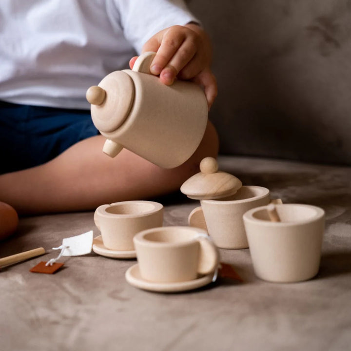 Plan Toys Tea Set    100524