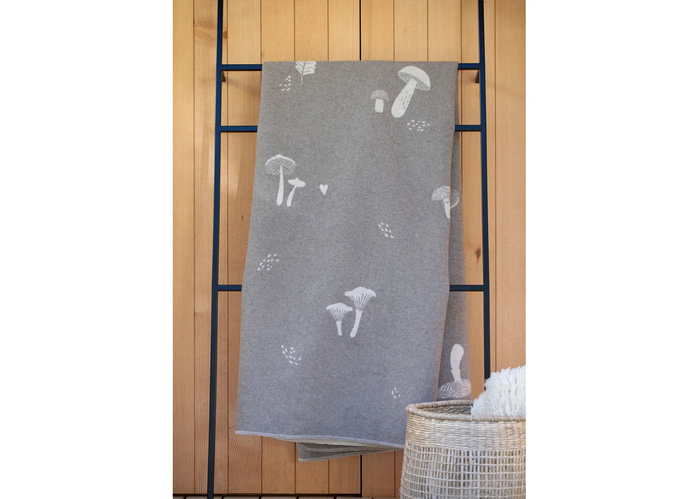 Fussenegger Silvretta Cotton Throw  46419340  Smoke Mushrooms 'n More