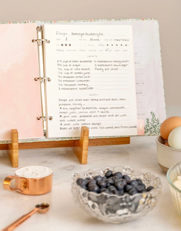 1Canoe2 Strawberry Meadow Small Recipe Binder