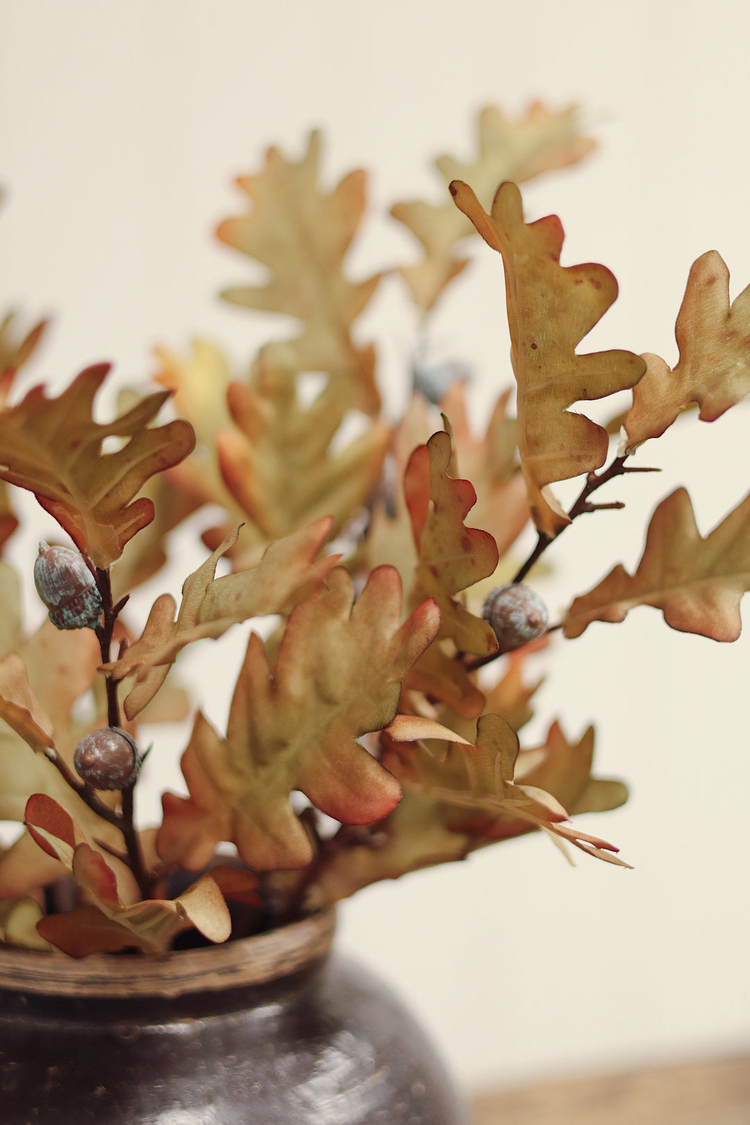 Indaba Oak Leaf Spray  01-8570