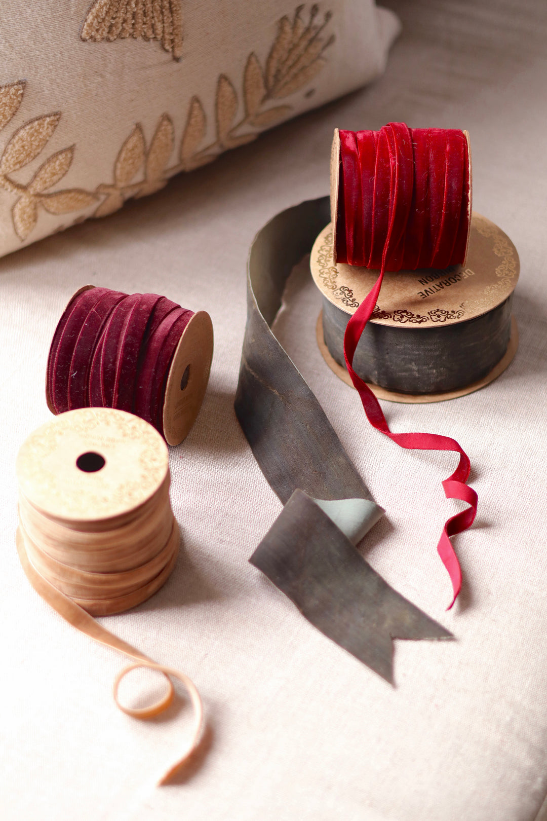 Indaba 2" Velvet Ribbon on Spool  7-8958  Deep Green