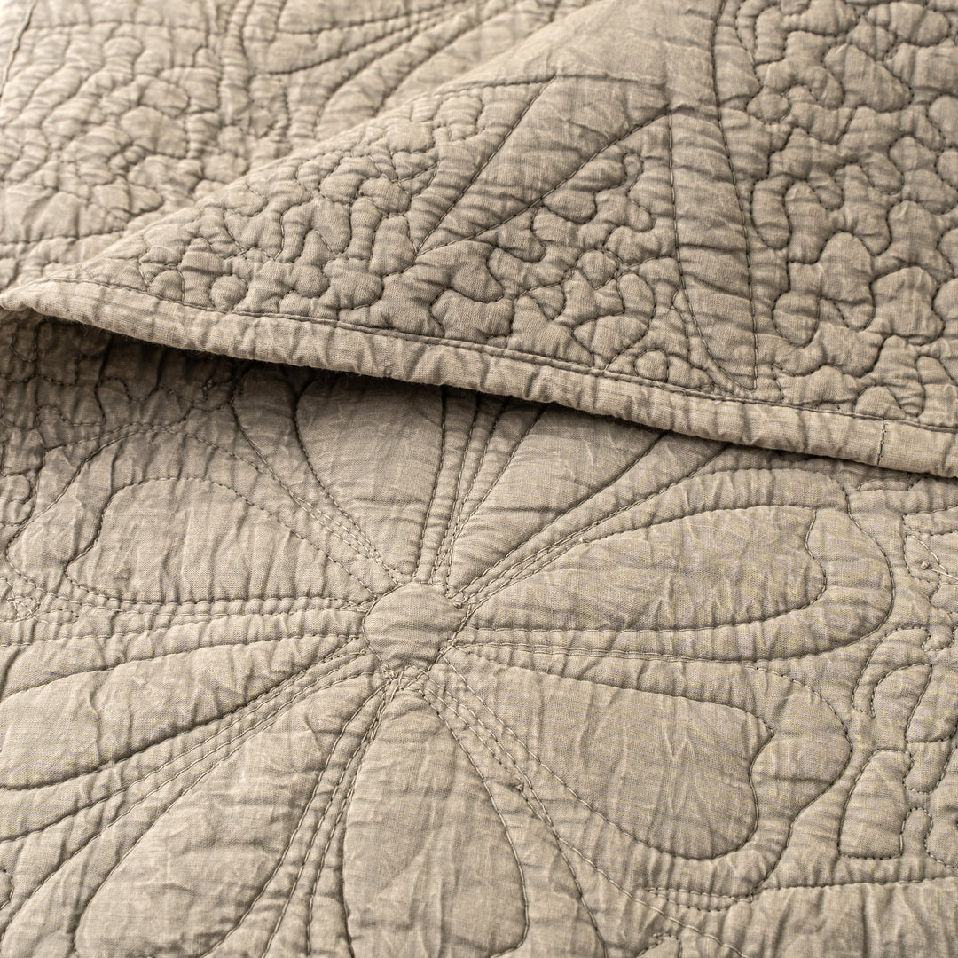 Indaba Palladio Quilted Bed Blanket 1-0926
