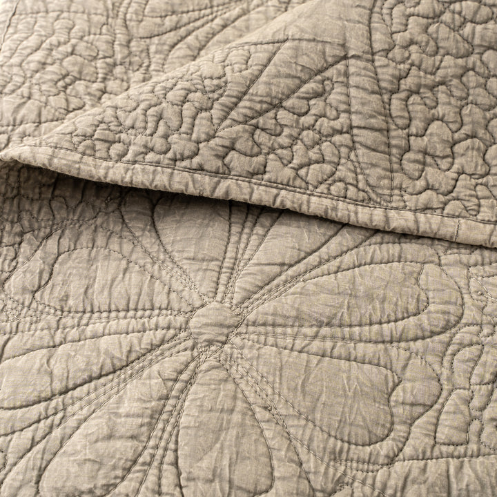 Indaba Palladio Quilted Bed Blanket 1-0926