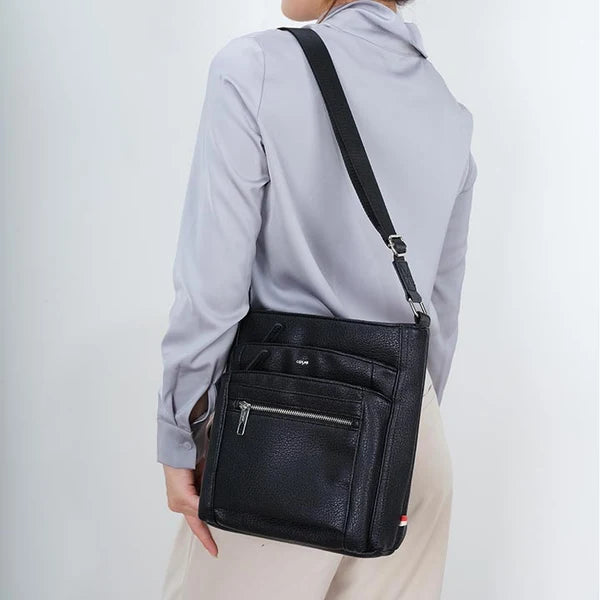 Colab Haven Crossbody  6851  Black