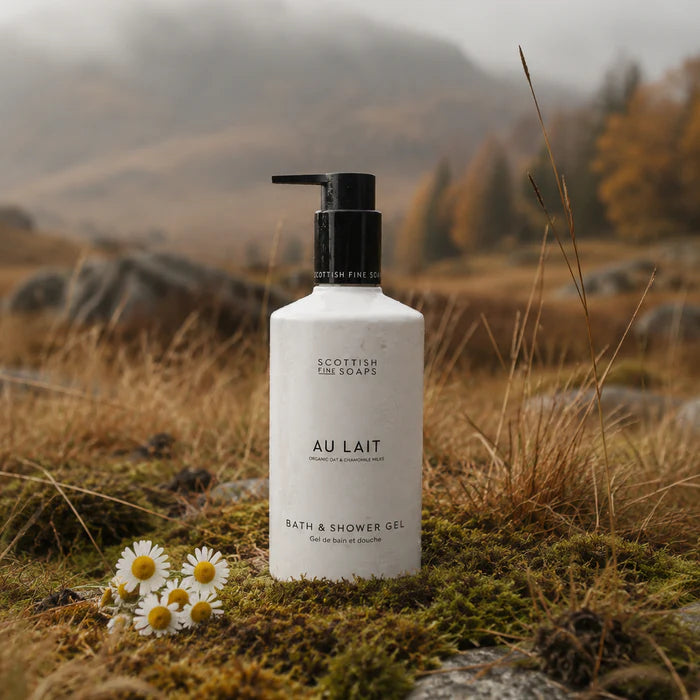 Scottish Fine Soaps Au Lait Bath & Shower Gel