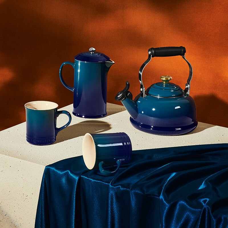 Le Creuset Classic Kettle - Agave