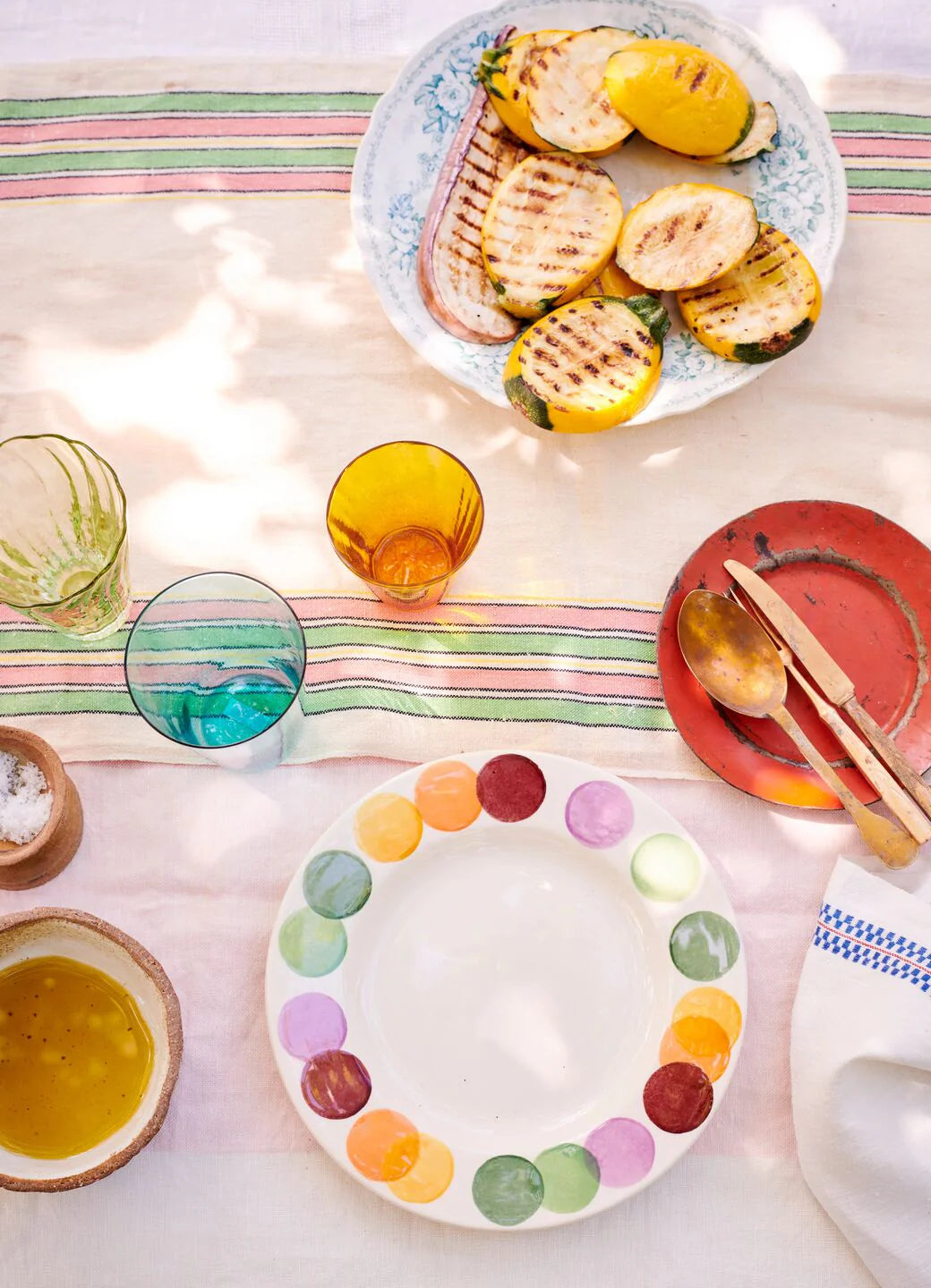 Emma Bridgewater 8.5" plate - Carrots & Beets Colour Palette