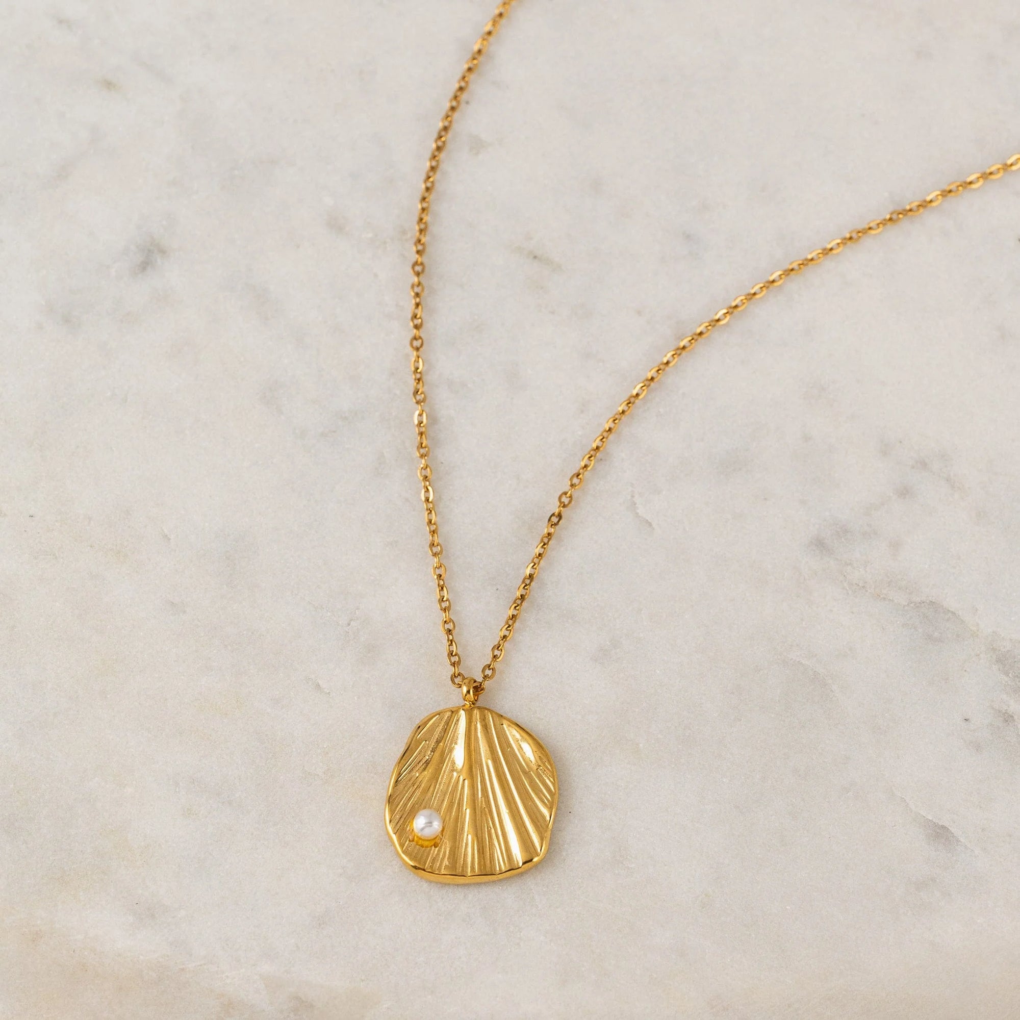 Lovers Tempo Cove Necklace - Gold