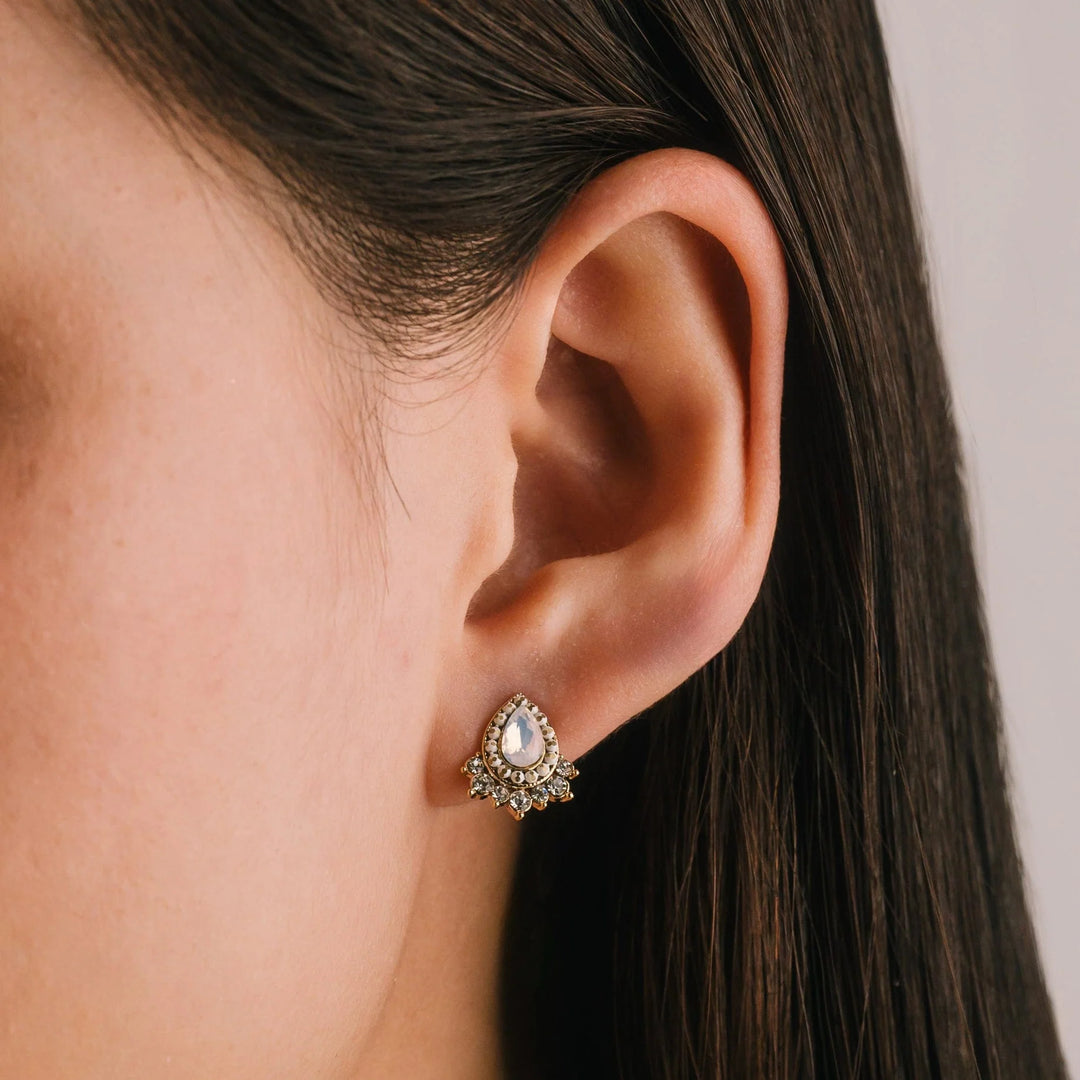 Lover's Tempo Ever Stud Earring White Opal