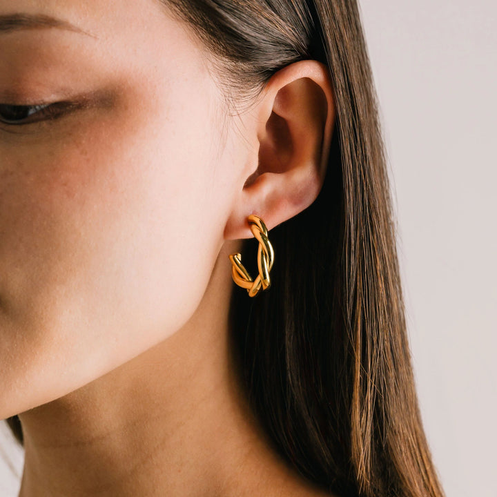 Lover's Tempo Gigi Hoop Gold