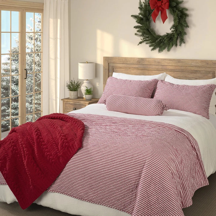 Brunelli Holly Red and White Striped Quilt Set