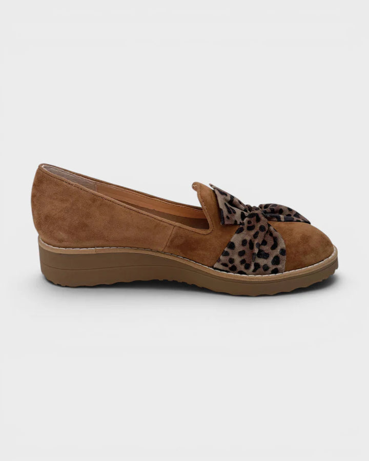 Django & Juliette Oclem Lt Choc Leopard