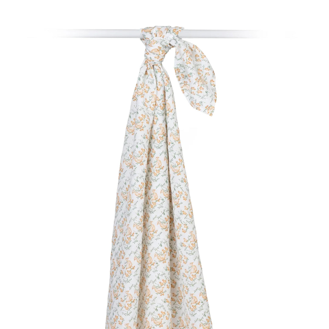 Lulujo Muslin Swaddle Blanket   LJ494   Ducklings