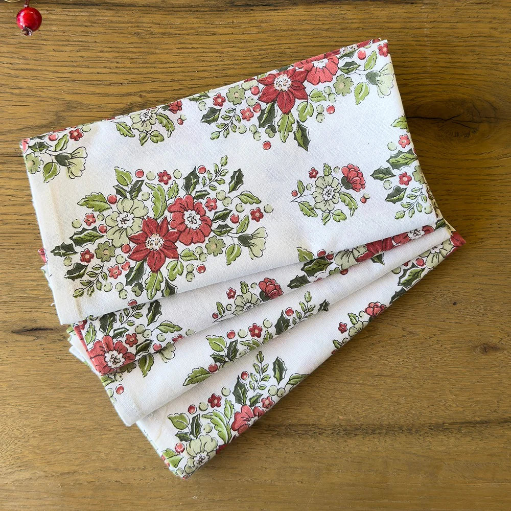 Mahogany Napkin Set/4  - Holly and Berry Ivory