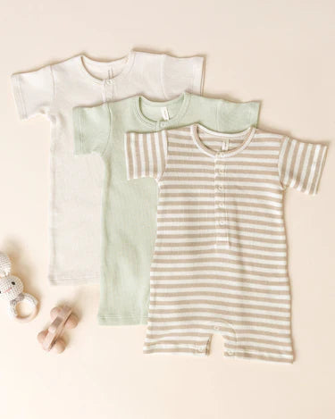 Quincy Mae Waffle Snap Romper    QM560URLM   Oat Stripe