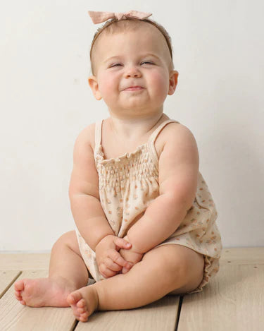 Quincy Mae Baby Girl Smocked Tank & Bloomer Set   QM283JCOB   Strawberries