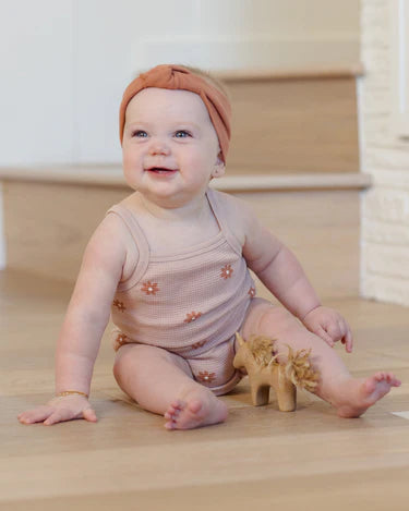 Quincy Mae Baby Girl Knotted Headband   QMA017PUNS   Poppy