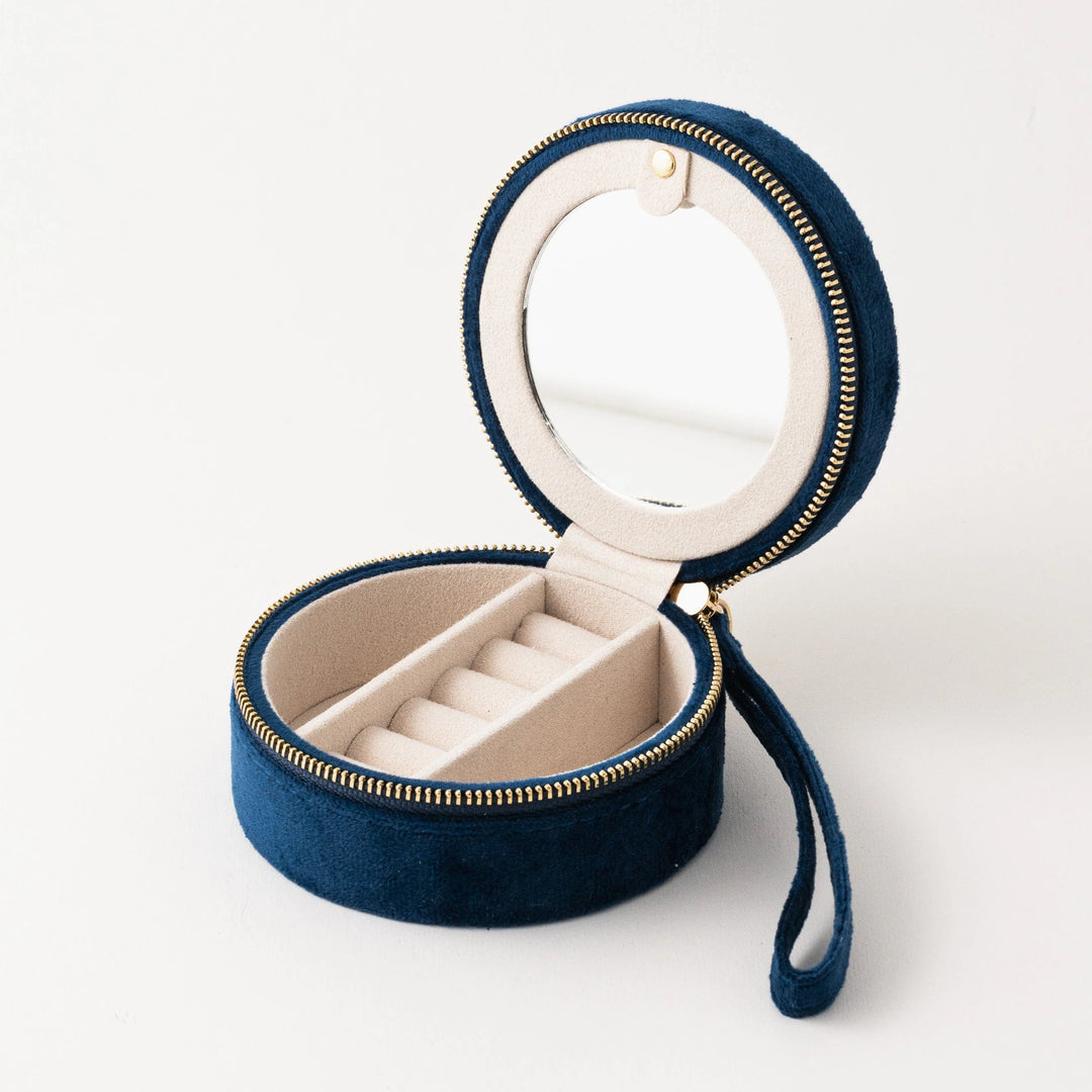 Lovers Tempo Resort Circle Travel Case