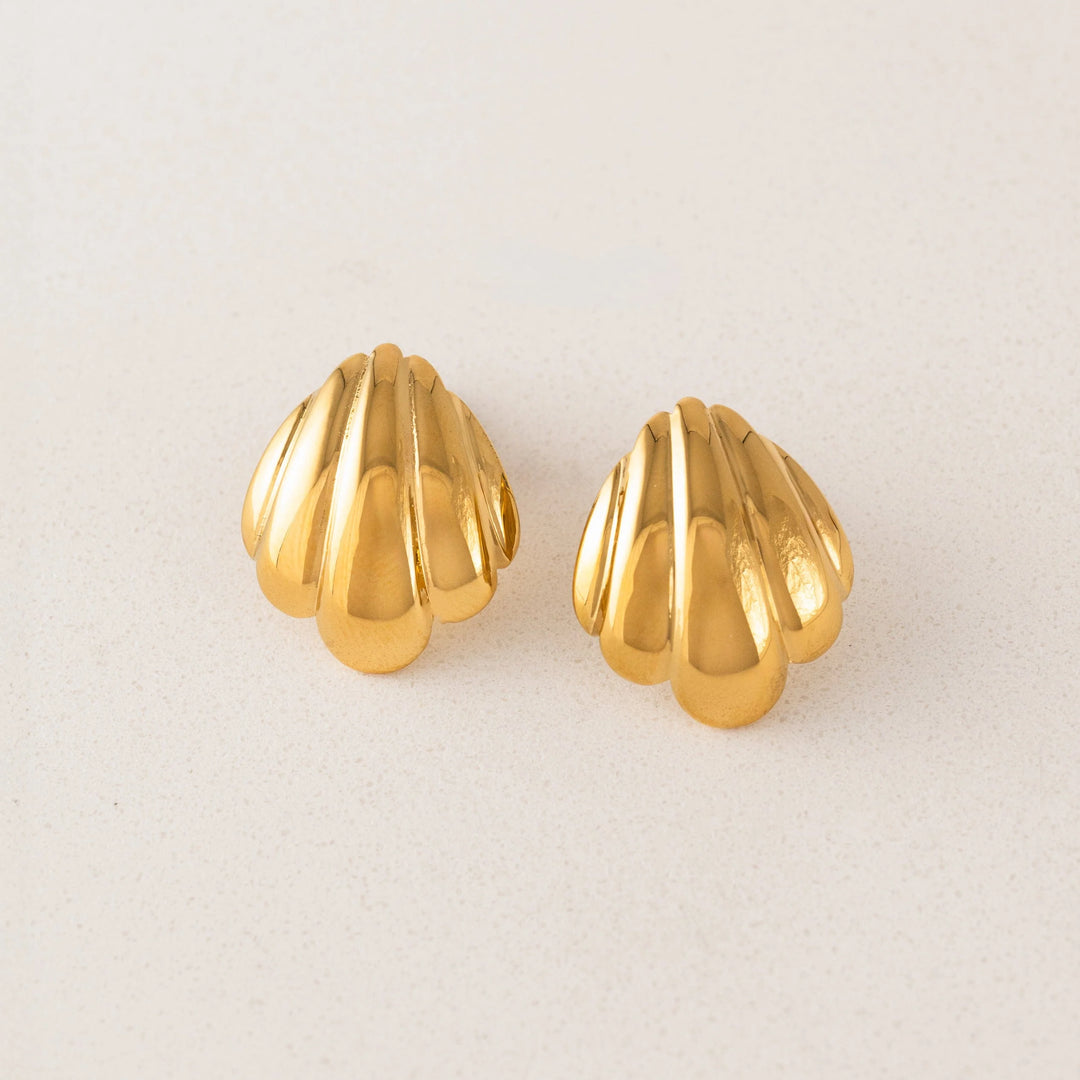 Lovers Tempo Shell Post Earring*