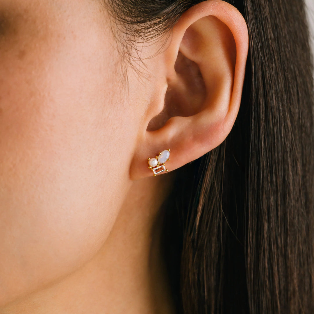 Lovers Tempo Sonata Pearl Stud