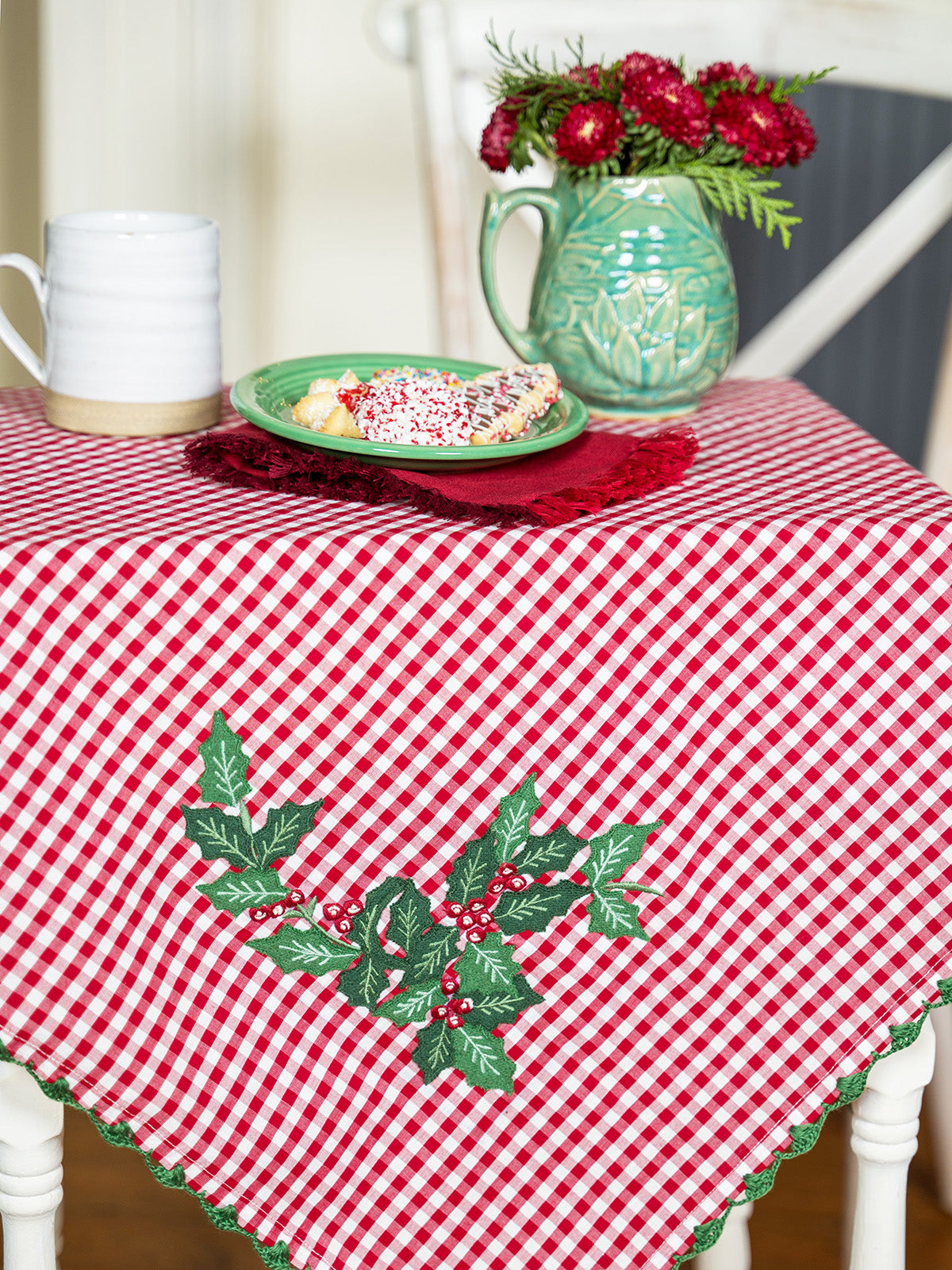 April Cornell Holly Gingham Embroidered Tea Cloth  TPEHLG36T  Red