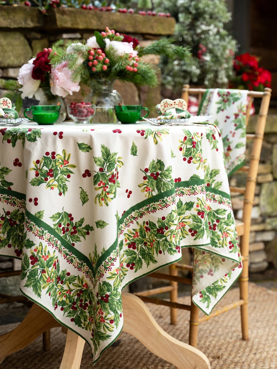 April Cornell Snowberry Table Linen Collection