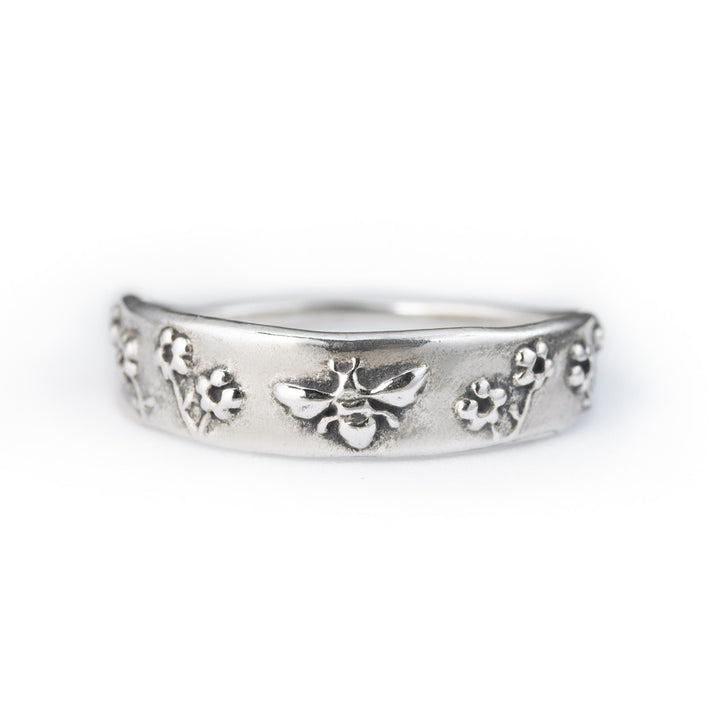 Marmalade Bee in Flowers Storybook Ring - Silver