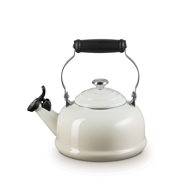 Le Creuset Classic Kettle - Meringue