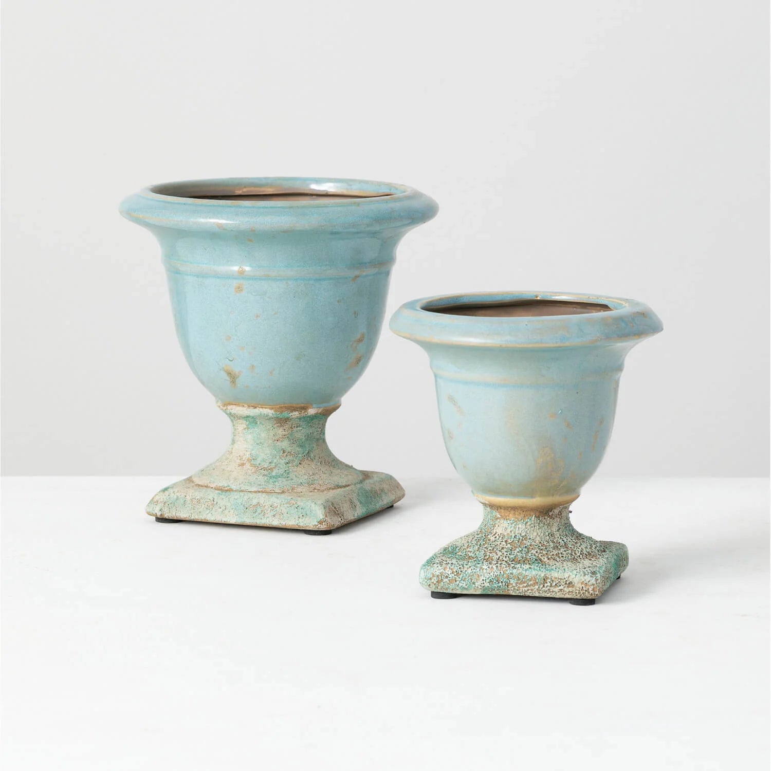 Sullivans Blue Terracotta Urn CM2891