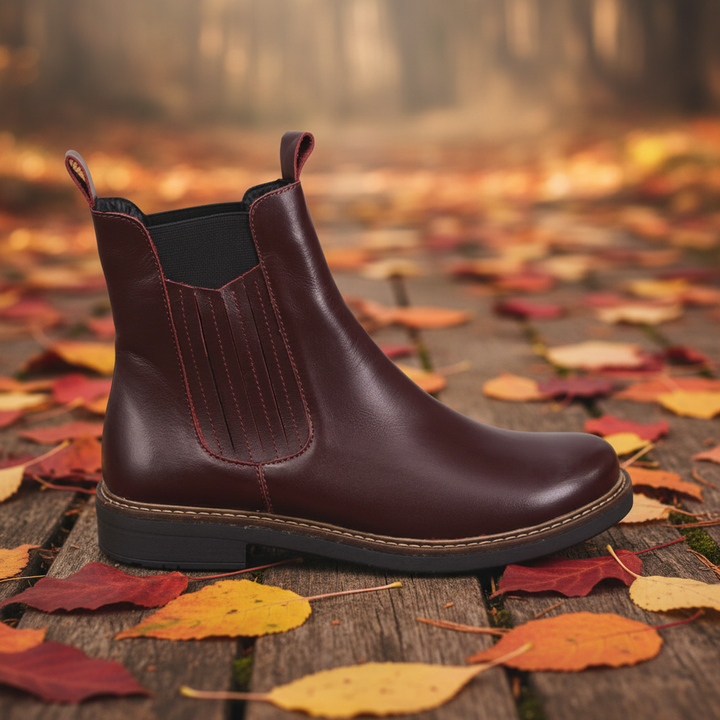 Bueno Everett Chelsea Boot