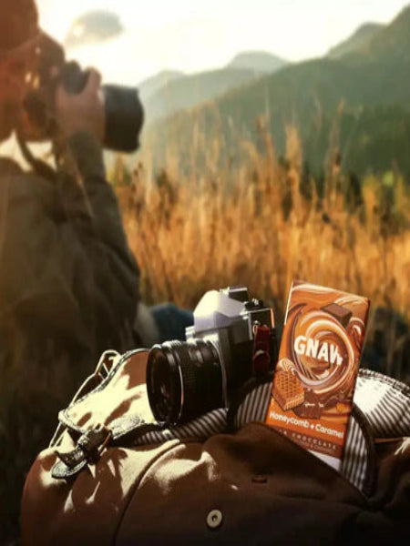 Gnaw Chocolate Bar - Honeycomb & Caramel