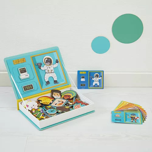 Janod Magnetic Book - History  J02598