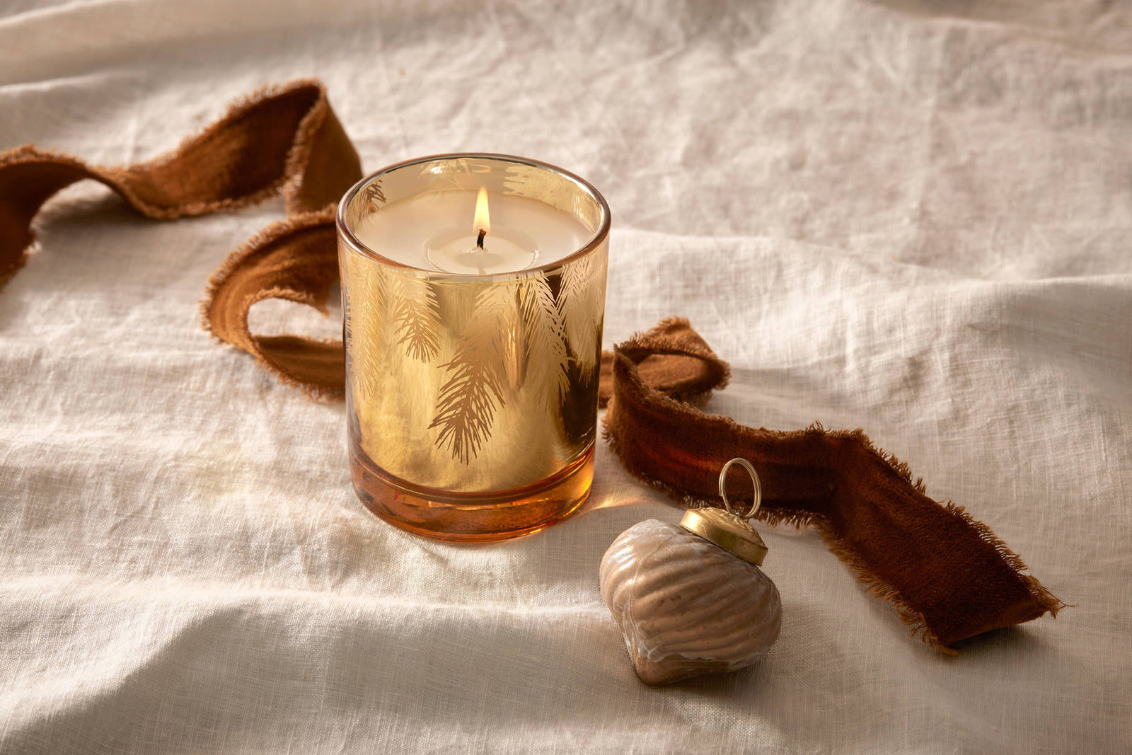 Thymes Frasier Fir Gilded Candle 6.5 oz**