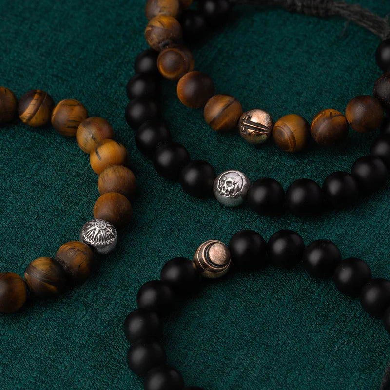 Pyrrha Crescent Moon Black Beaded Bracelet  BB36-4013-723