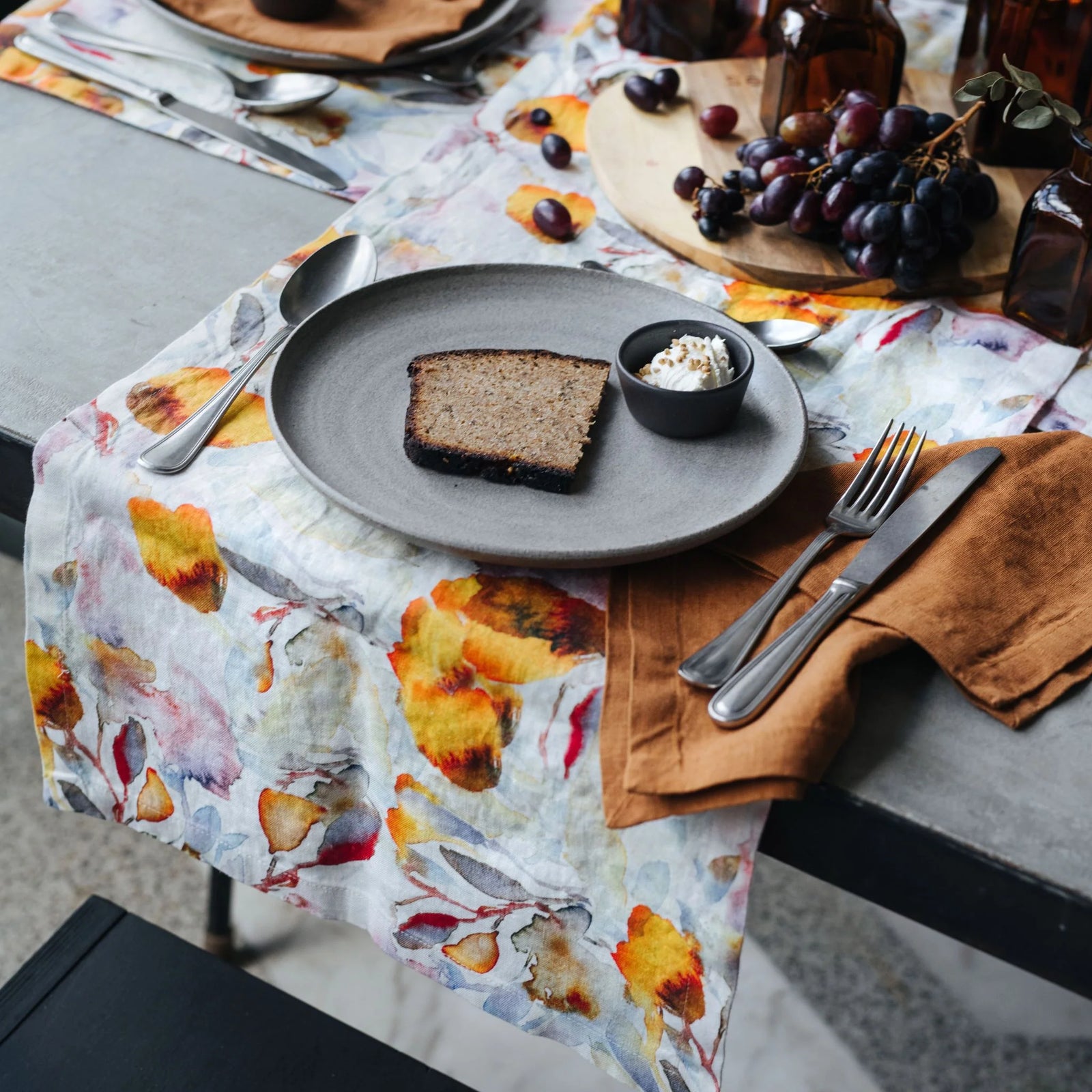 Linen Tales Table Runner - Orange Flow