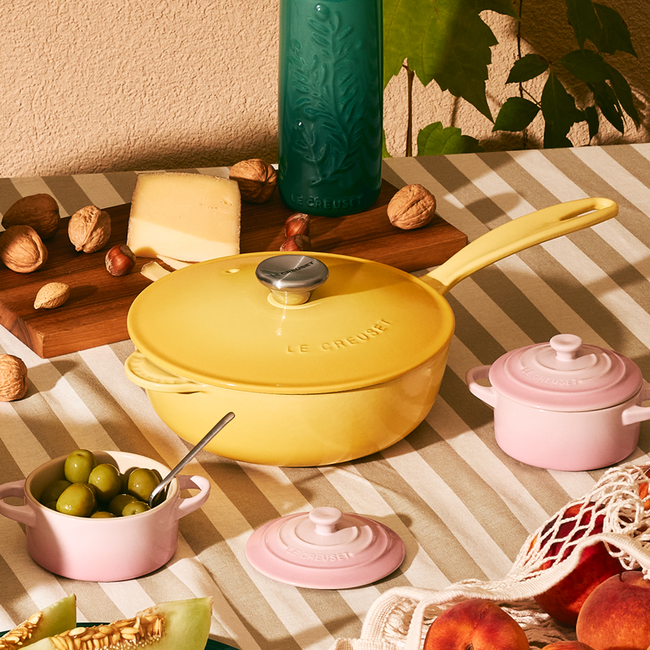 Le Creuset Saucier - Camomille
