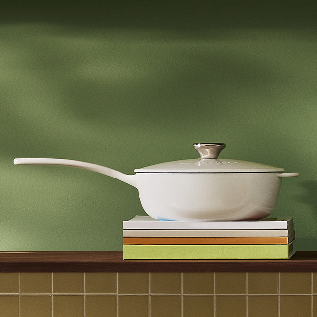 Le Creuset Saucier - Shiny White